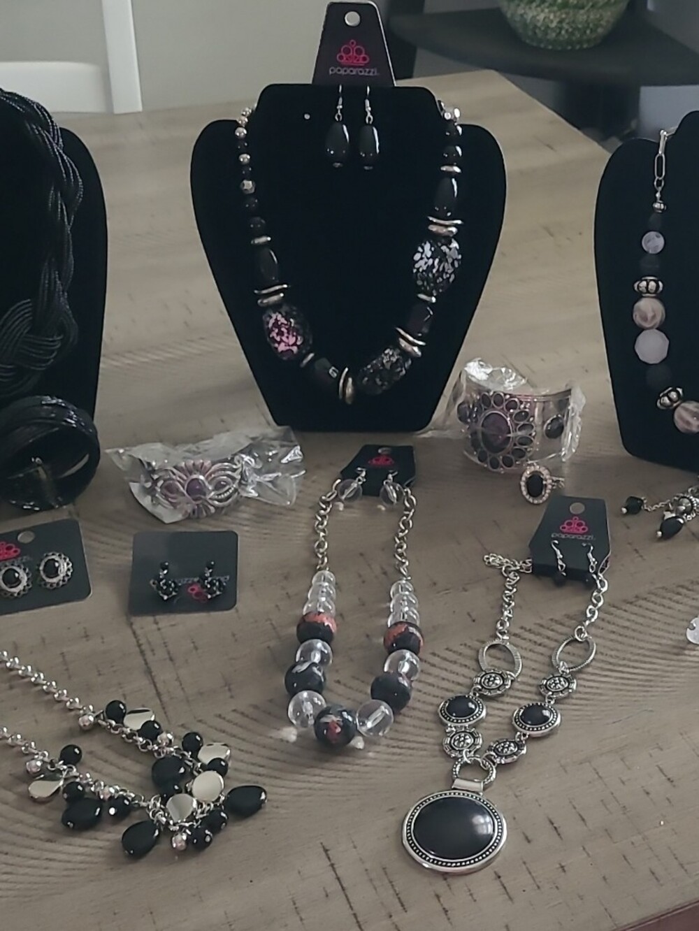 Black and Silver Mixed Bead Necklaces, Bracekets And Ring Sets
